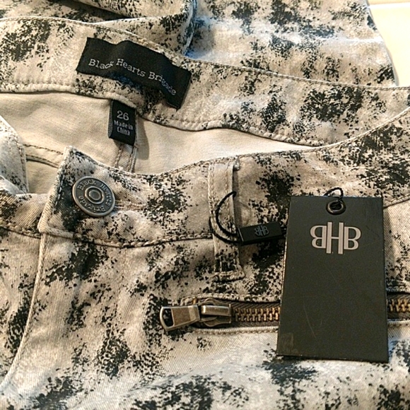 Black Hearts Brigade Patterned Skinnies - Picture 2 of 2